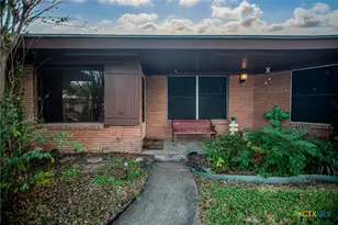 218 Burnet St, Port Lavaca, TX 77979 - Photo 3