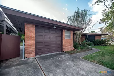 218 Burnet Street, Port Lavaca, TX 77979 - Photo 21