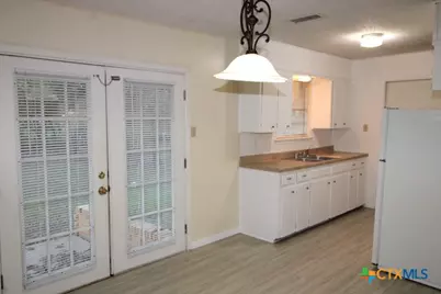 512 Creek Street, Copperas Cove, TX 76522 - Photo 3