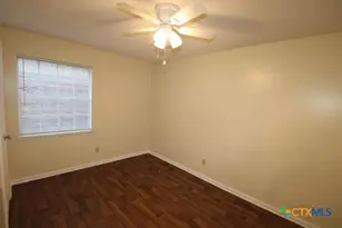 512 Creek St, Copperas Cove, TX 76522 - Photo 9