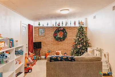 801 Fern Lane, Victoria, TX 77904 - Photo 7