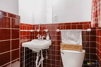 801 Fern Lane, Victoria, TX 77904 - Photo 19