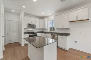 1322 Sky Rdg Ct, Belton, TX 76513 - Photo 7