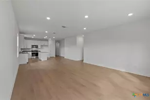 1545 Sky Vis Dr, Belton, TX 76513 - Photo 9