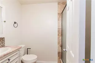 1801 Farhills Dr, Killeen, TX 76549 - Photo 15