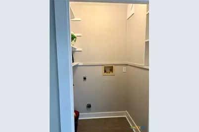 859 Refugio Highway, Victoria, TX 77905 - Photo 15