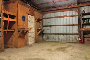 859 Refugio Hwy, Victoria, TX 77905 - Photo 25