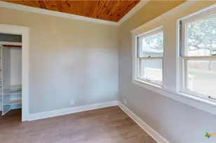 859 Refugio Hwy, Victoria, TX 77905 - Photo 13