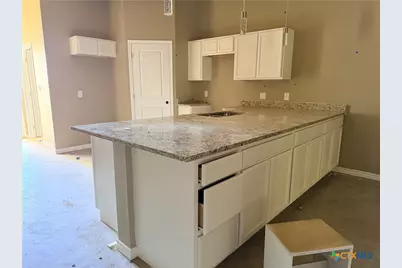 408 W Avenue C, Copperas Cove, TX 76522 - Photo 3