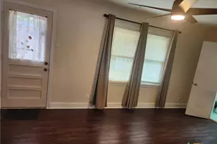 2312 N 13th St, Temple, TX 76501 - Photo 9