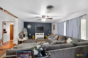 2850 Lakeview Cir, Beaumont, TX 77703 - Photo 7