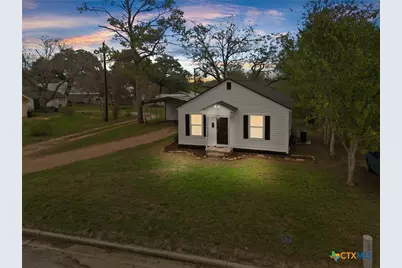 107 Mulberry Street, Hallettsville, TX 77964 - Photo 3