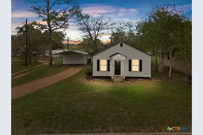 107 Mulberry Street, Hallettsville, TX 77964 - Photo 1