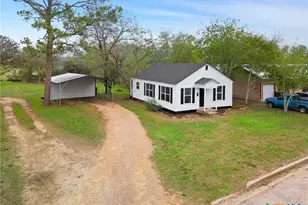 107 Mulberry St, Hallettsville, TX 77964 - Photo 29