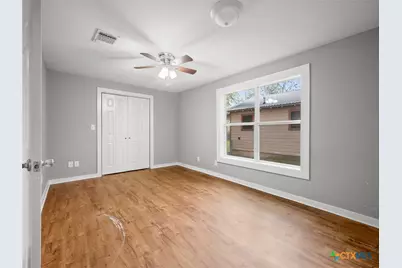 107 Mulberry Street, Hallettsville, TX 77964 - Photo 17