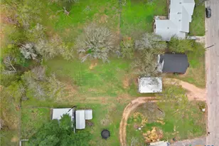 107 Mulberry St, Hallettsville, TX 77964 - Photo 5