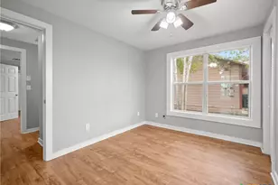 107 Mulberry St, Hallettsville, TX 77964 - Photo 13