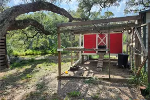 96 Reeves Ranch Rd, Victoria, TX 77905 - Photo 11