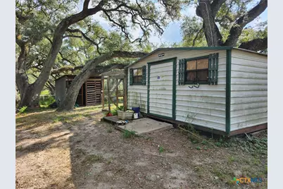 96 Reeves Ranch Road, Victoria, TX 77905 - Photo 13