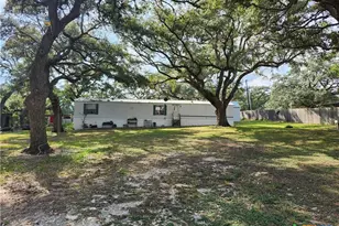 96 Reeves Ranch Rd, Victoria, TX 77905 - Photo 1