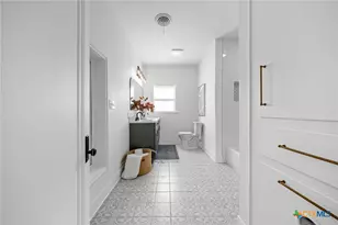 1119 N 1st St, Temple, TX 76501 - Photo 39