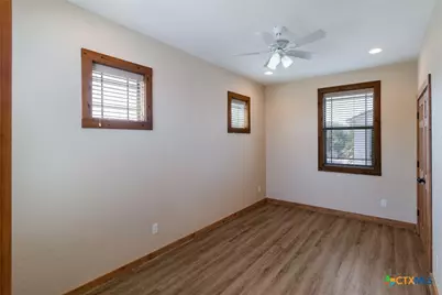 1654 Gruene Vineyard Crossing, New Braunfels, TX 78130 - Photo 5