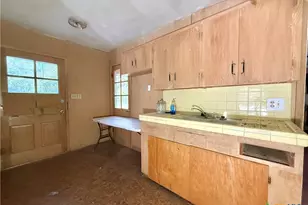 615 Locke St, Woodsboro, TX 78393 - Photo 9