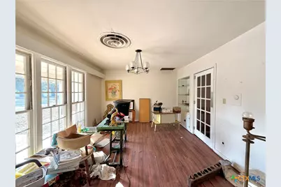 615 Locke Street, Woodsboro, TX 78393 - Photo 3