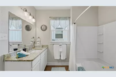 223 Sapphire, New Braunfels, TX 78130 - Photo 33