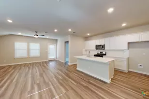 366 Dobson Dr, Killeen, TX 76542 - Photo 9