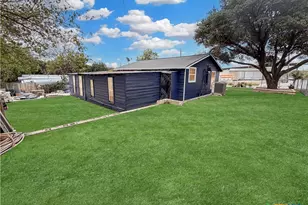 120 W Avenue J, Belton, TX 76513 - Photo 13