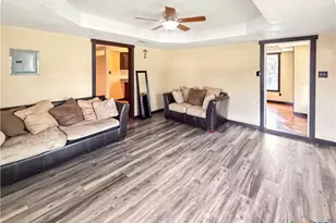 120 W Avenue J, Belton, TX 76513 - Photo 5