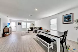 324 Alta Vis Ter, Seguin, TX 78155 - Photo 5