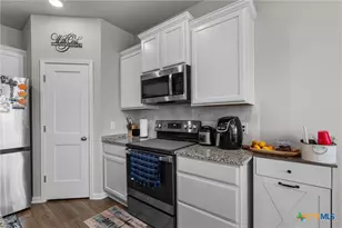 1913 Zabcikville Dr, Temple, TX 76502 - Photo 11