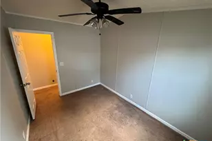 95 Hunters Cir, Victoria, TX 77905 - Photo 13