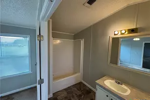 95 Hunters Cir, Victoria, TX 77905 - Photo 7