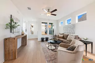 2107 Hofstaat, New Braunfels, TX 78130 - Photo 3