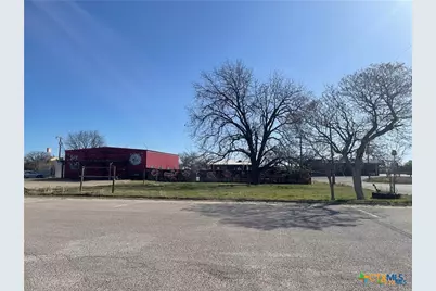 1008 S Walnut Street, Lampasas, TX 76550 - Photo 7