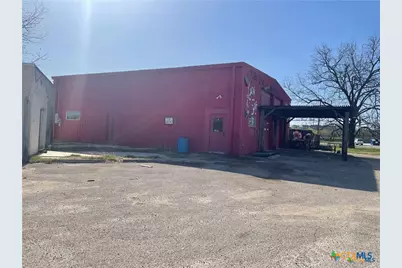 1008 S Walnut Street, Lampasas, TX 76550 - Photo 5