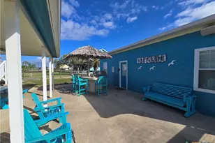 8 Mesquite St, Palacios, TX 77465 - Photo 29