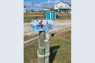 8 Mesquite Street, Palacios, TX 77465 - Photo 23