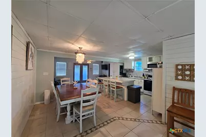 8 Mesquite Street, Palacios, TX 77465 - Photo 9