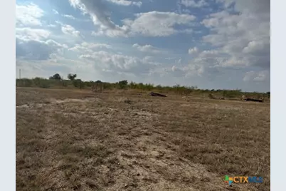 3883 Tschoepe Rd, Seguin, TX 78155 - Photo 7