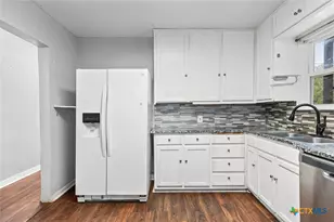 4205 Fort Ave, Waco, TX 76710 - Photo 9