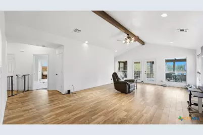 195 Cheyenne Lane, Kingsbury, TX 78638 - Photo 11