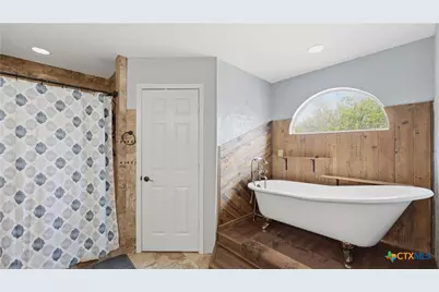 195 Cheyenne Lane, Kingsbury, TX 78638 - Photo 17