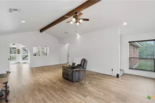 195 Cheyenne Ln, Kingsbury, TX 78638 - Photo 11