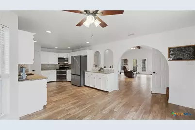 195 Cheyenne Lane, Kingsbury, TX 78638 - Photo 5