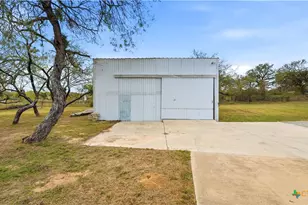 195 Cheyenne Ln, Kingsbury, TX 78638 - Photo 35