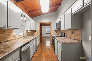 1967 Fleming Prairie Rd, Victoria, TX 77905 - Photo 11